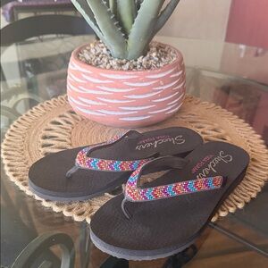 Skechers Yoga Foam ~ Brown Flip Flops with Multicolor Beaded Straps